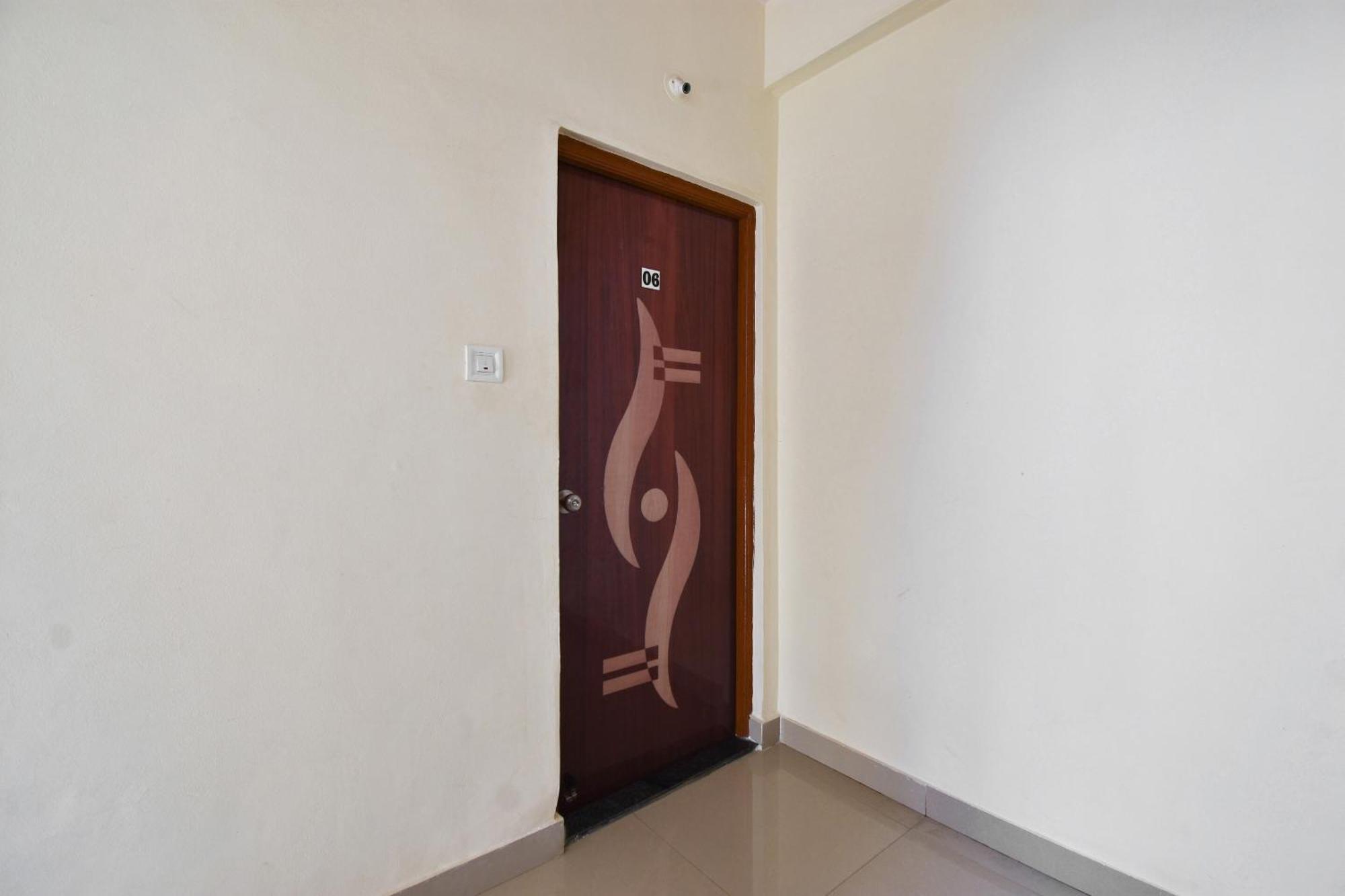Hotel O Felicita Inn Near Seasons Mall Kharadi Exterior photo